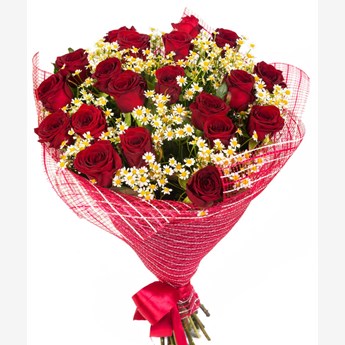 Stunning Roses & Daisies
